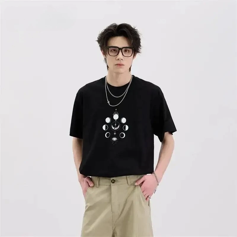 American Style Short Sleeve Men's T-shirt With Moon Phase Print Fashion Loose Black Casual Round Collar Pullover Top