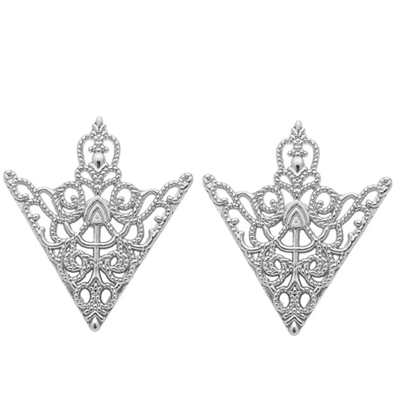 Fashion Stylish Alloy Brooch Hollow Pattern Collar Angle Palace Retro Triangle Shirts Collar Pins Women Men Jewelry
