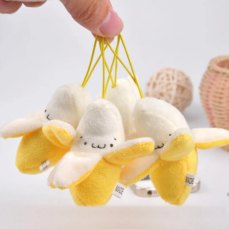 1 pz Super carino giallo Banana peluche piccolo zaino Banana appeso peluche Mini morbido ciondolo cellulare decorazione