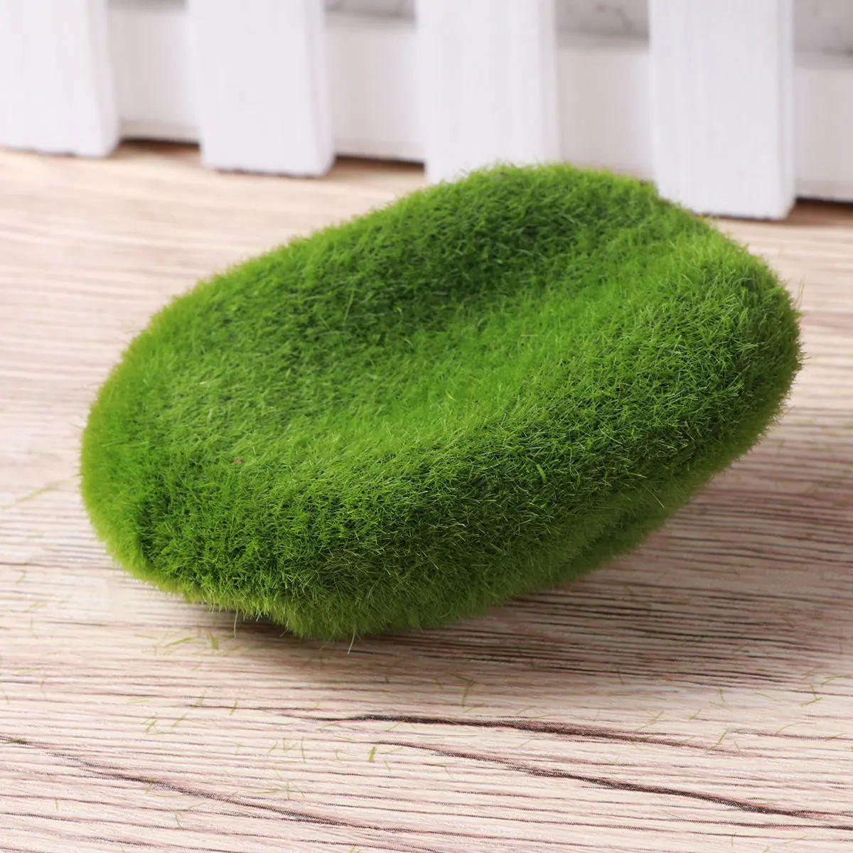 

Flocking Stones Moss Cover Balls for Decor Artificial Green Ornaments Glass Rocks