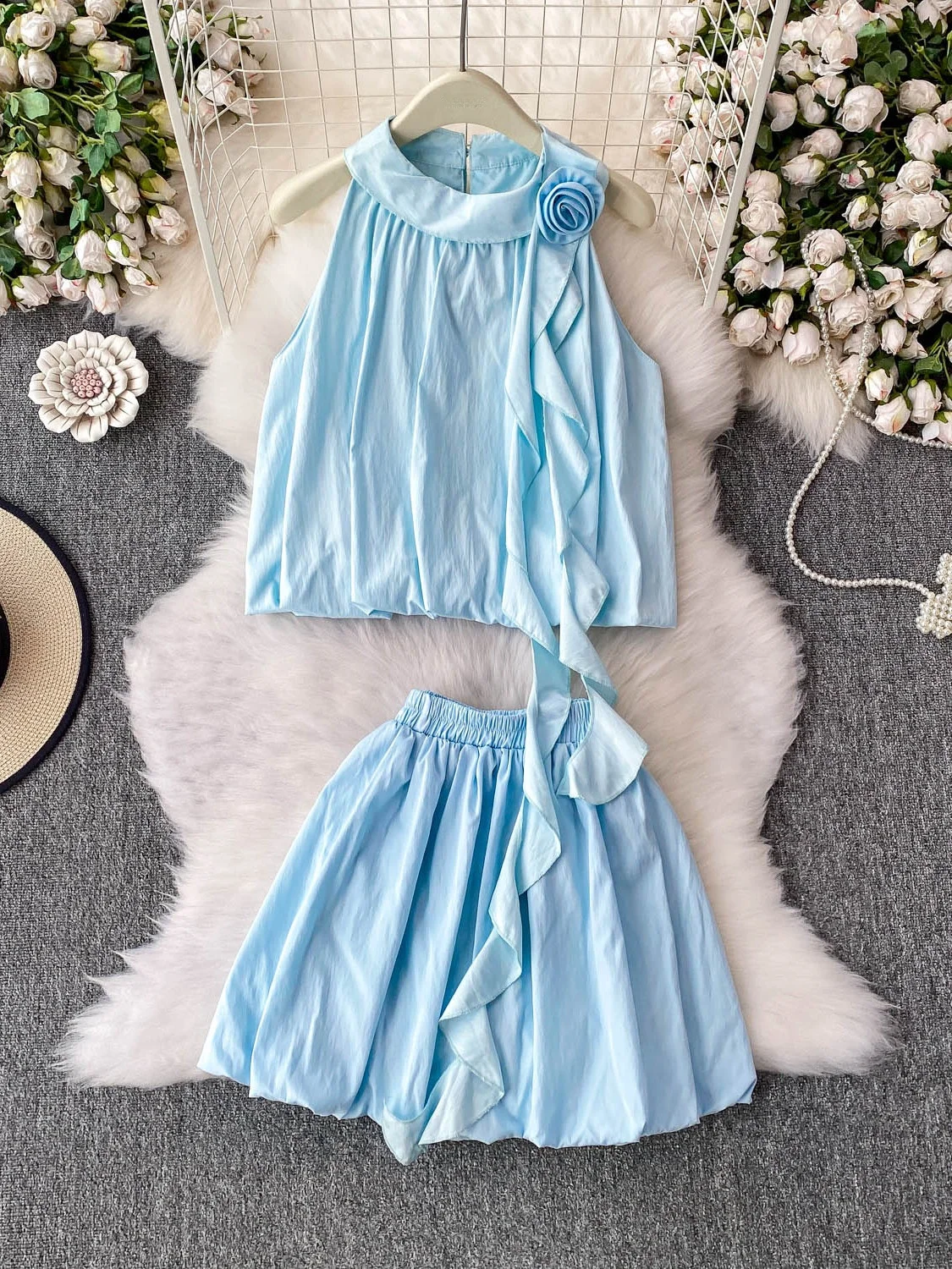 

Sweet And Spicy Rose Design Crop Top And orts Set Beautiful Draped Neline Svel Slimming Flower Bud Vest Outfit