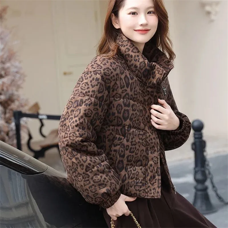 

Leopard print Down cotton Jacket Short 2025 New Winter Fashion Loose Thick Stand collar Bread Coat Female Cotton Casual Outwear