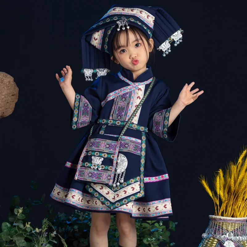 

Guangxi Zhuang Children's Clothing Children's Fluffy kirt Set