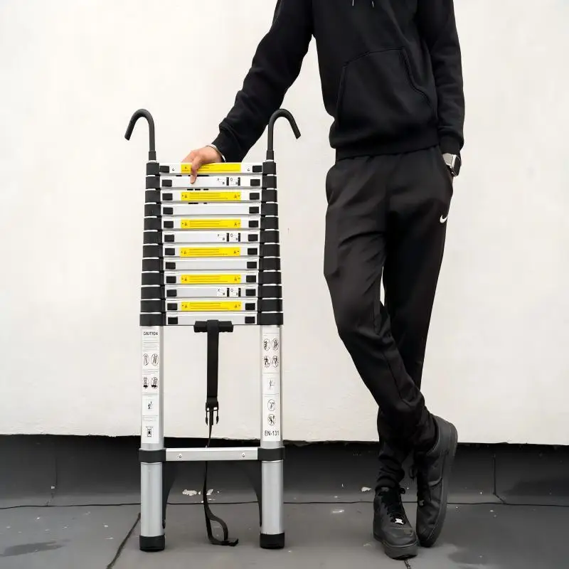 Scala telescopica in acciaio inossidabile per carichi pesanti, 2,6-6,3 m, 330 libbre, antiscivolo e serratura per casa/camper/attico, decorazione della stanza