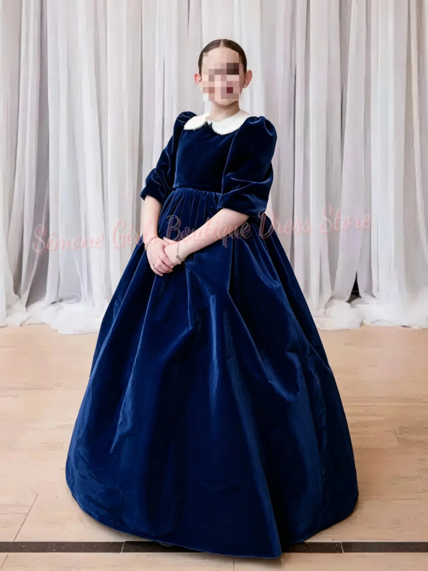 Maßgeschneidertes Großhandels-Mädchenkleid aus Samt, Blumenmädchenkleid für Hochzeiten, Kinderkleid mit hoher Taille und Ballonärmeln, Kommunion- und Festkleid – Detail 3