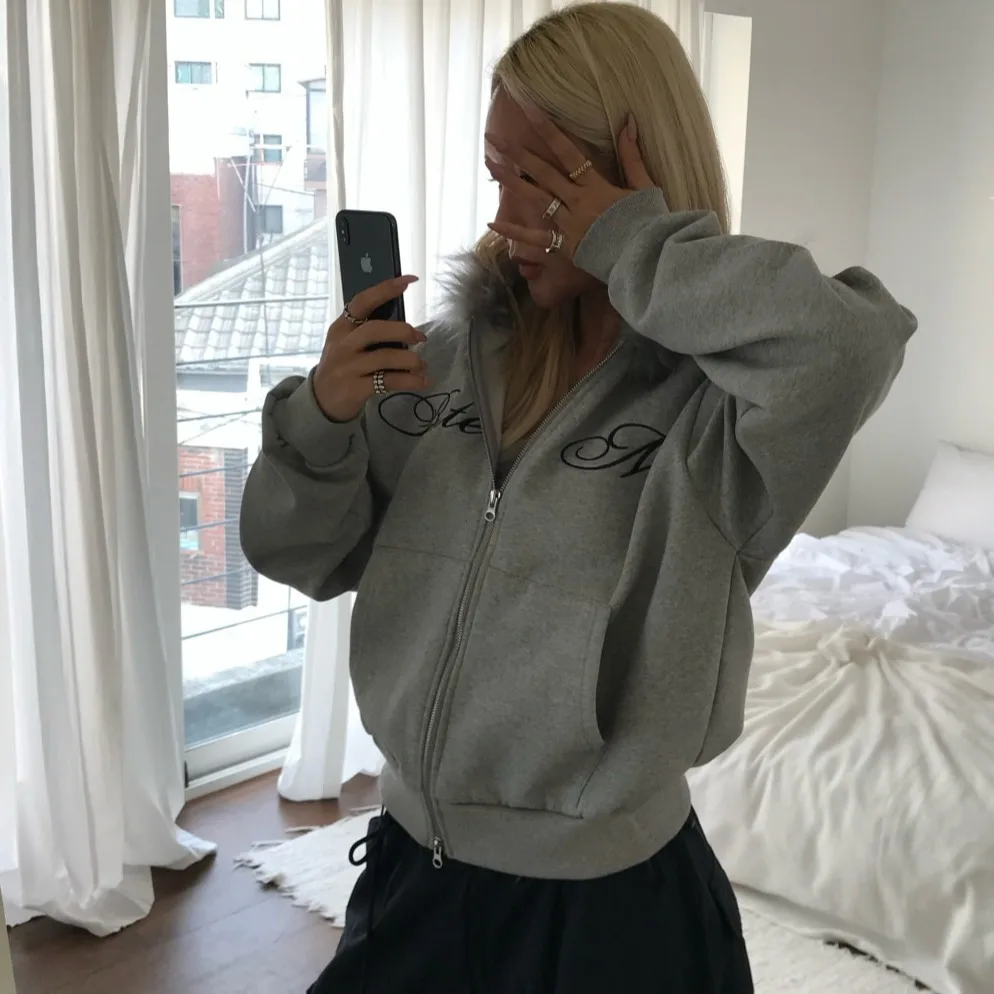 ティエンエド刺繍入りレターフード付きスウェットシャツ、秋冬新作、ストリート系、パーソナル、ファー裏地付き、韓国風、女性用...