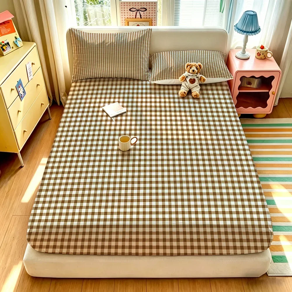 3PCS Soft Minimalist Retro Brown and White Plaid Fitted Sheet Set, Small Checkered Pattern Soft Bedding Decor for Bedroom
