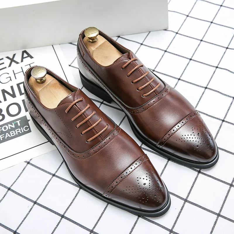 Men's Formal Shoes Man Red Sole Fashion Business Casual Party Banquet Daily Retro Carved Brogue Dress Wedding Shoes for Men