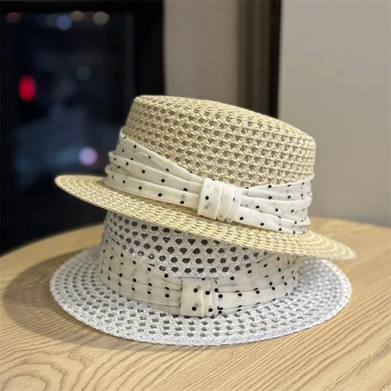 Flat Top Straw Hat Women Polka Dot Design Large Brim Outdoor Sun Protection Hat 3