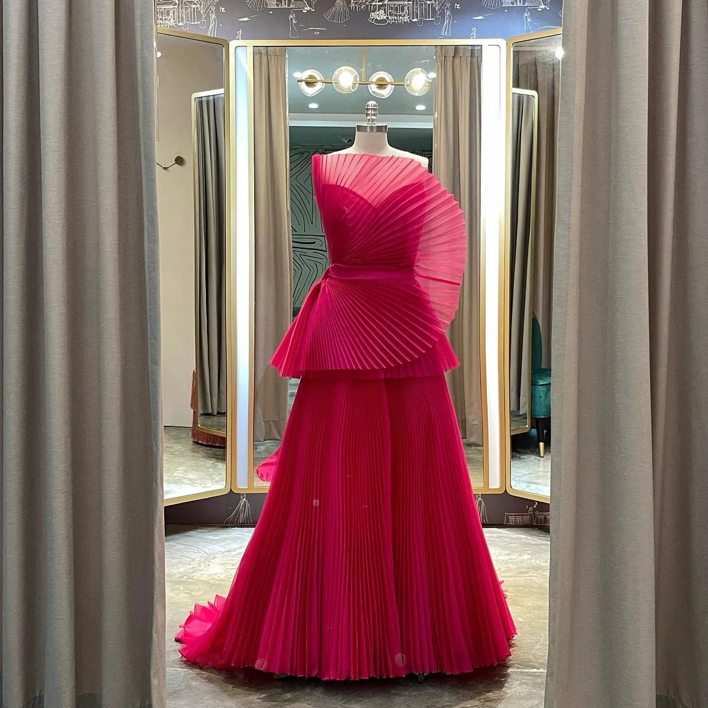 

Real Image Fuchsia Pleated Long Formal Party Dresses Strapless A-line Folds Women Wedding Party Dress Maxi Gowns