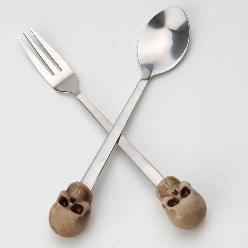 2Pcs Stainless Steel Fork Spoon Set Skull Design Rust Resistant Portable Tableware for Travel Dining Flatware Cutlery view 2