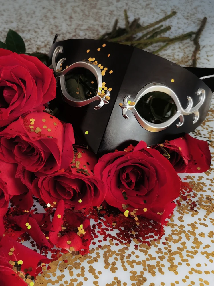 

Kasumi Yoshizawa Violet Black Mask Cosplay Prop for Halloween Fancy Party Stage Performance Accessory