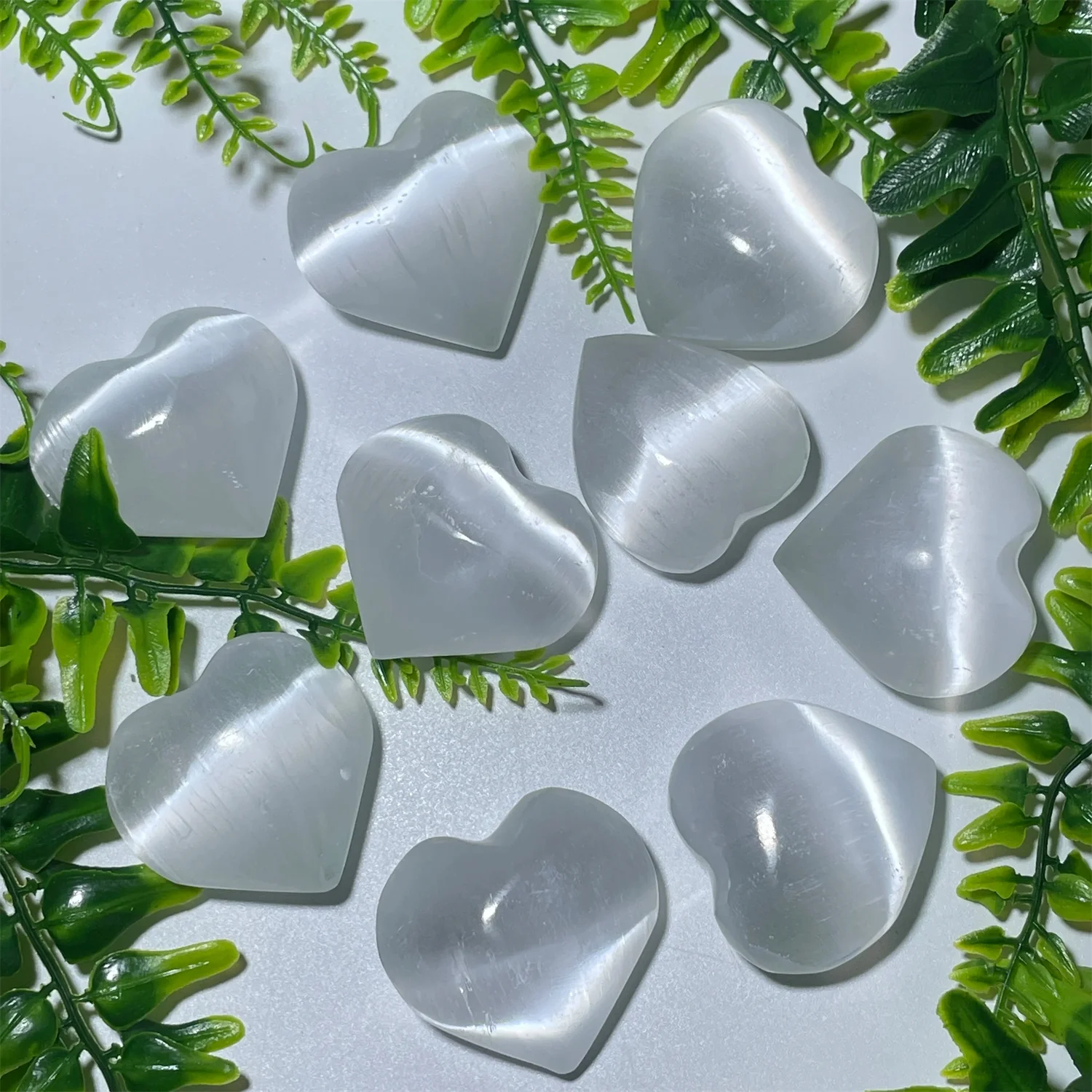 1pc 4cm Radiant Selenite Heart Shape Great for Cleansing, Self Healing Meditation Shinning Home Decor, Pure Love & Tranquility