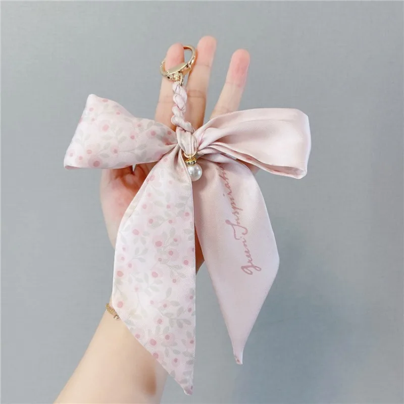 Fashionable Quality Ice Silk Scarf Woven Bow Keychain Personalized Fragmented Pattern Sexy Women\'s Bag Hanging Chain