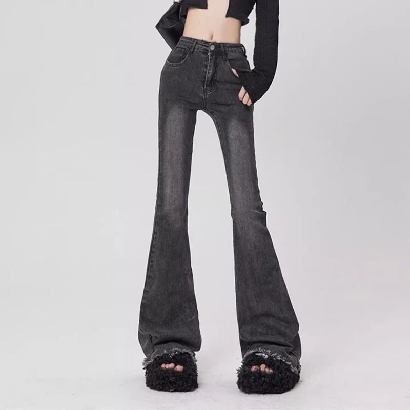 2026 Damen High-Waist Schmal Geschnittene Schlaghose Bestseller Bequeme Slim-Fit Hose Mädchen Lässige Modische Denim-Hose