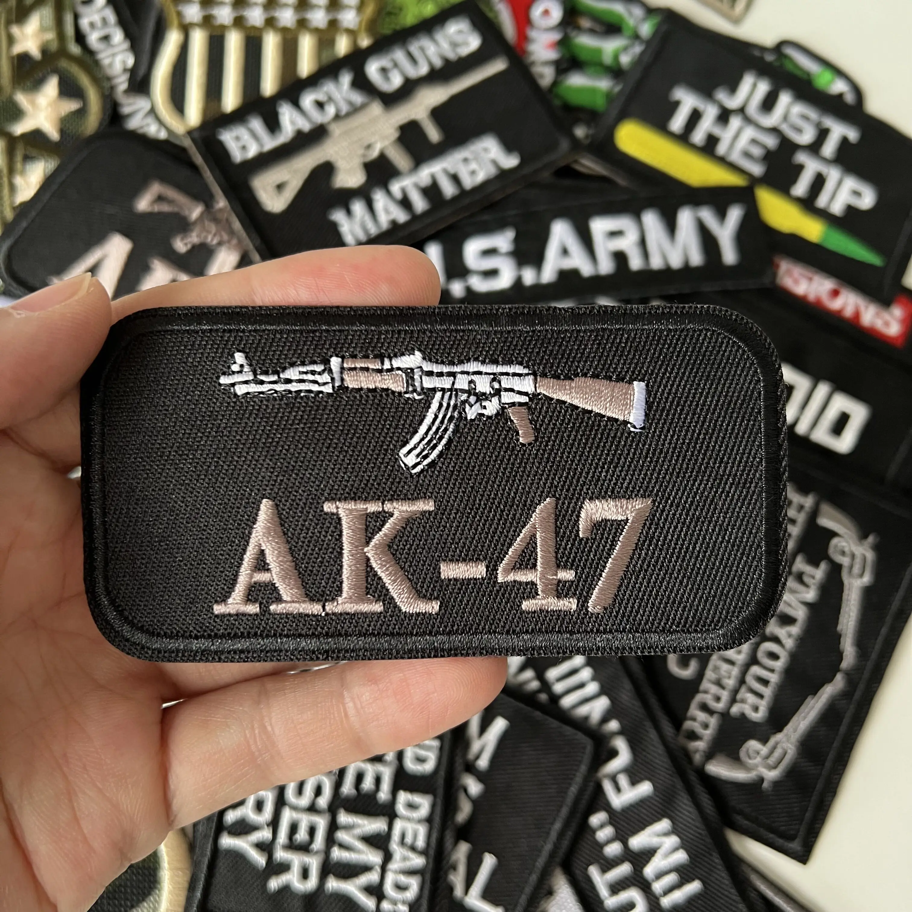 army gun Patch With Slogon Iron On Patches For Clothes DIY Embroidery Applique Fusible Patch DIY Ironing Stickers Badge