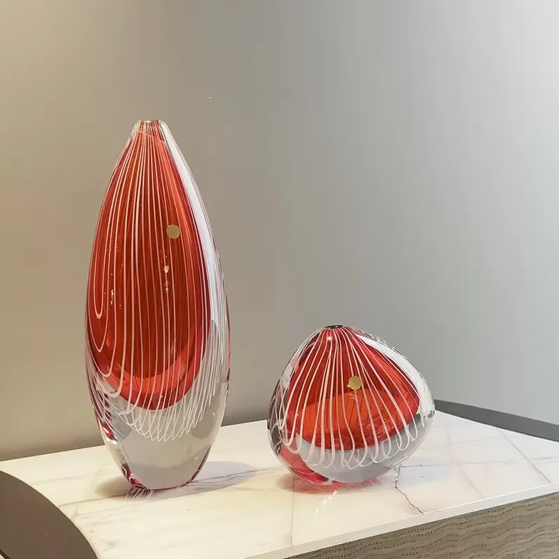Hand Blown Cylinder Pagoda Glass Vase Transparent Body Ruby Red Interior White Outline Wedding Home Decoration Ornament
