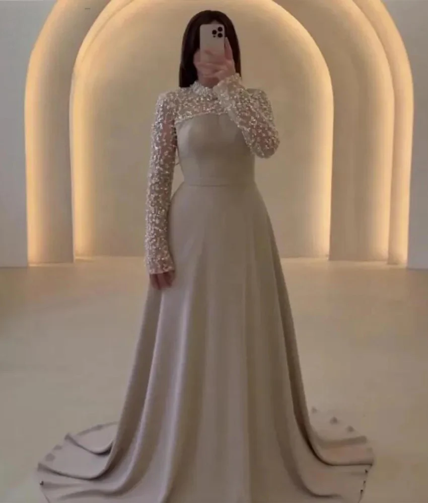 Op maat gemaakte prachtige jersey a-lijn avondjurk met lovertjes en kralen Hoge kwaliteit lange mouwen Hoge kraag فسات Mohamed 2017- 2017-