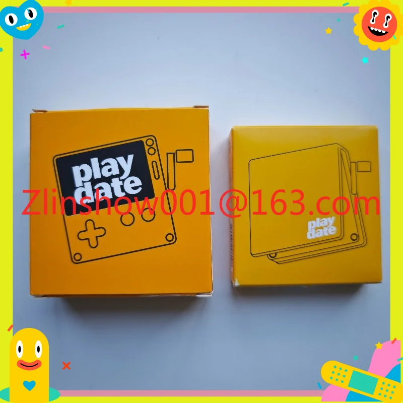PANIC game console, handheld game console creative hand crank black and white retro handheld