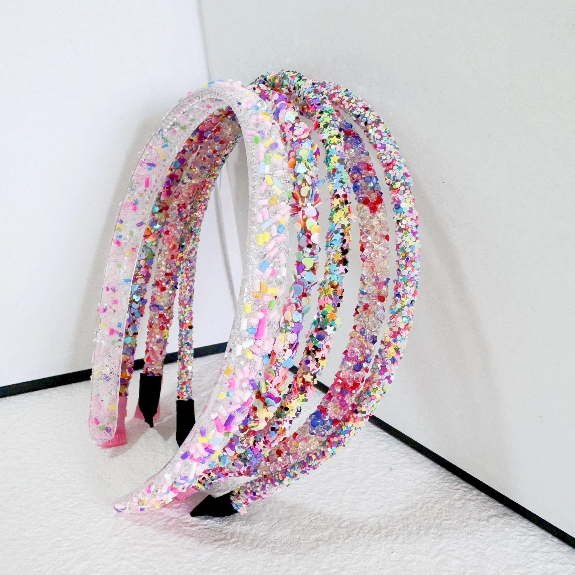 여자를위한 5PCS 반짝이 플라스틱 Hairbands  - Leatherwork Pony 리뷰 및 가격