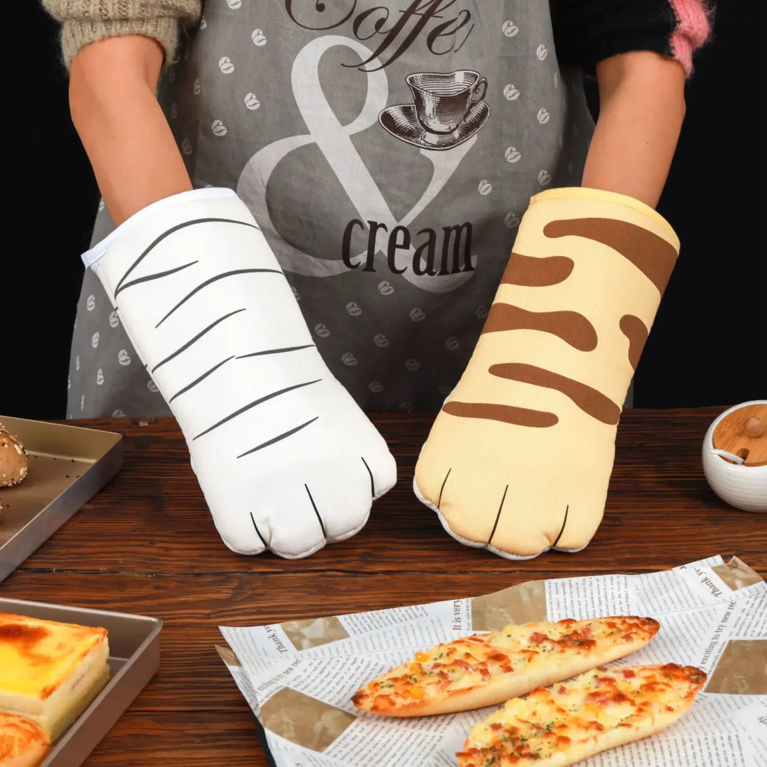 

Cute Cat Paws Heat-insulating Gloves Oven Mitts Cat Claw Baking Oven Gloves Anti-scald Microwave Heat Insulation Non-slip Gloves