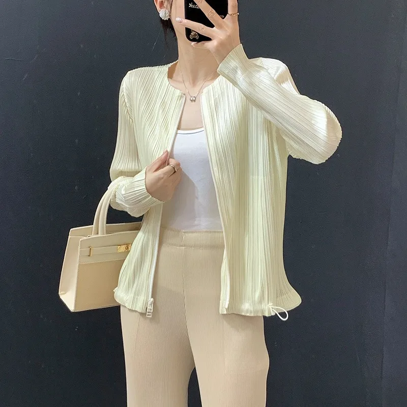 

Miyake Cardigan Tops Women Short Jacket Temperament Spring Fall Thin Section Casual Versatile Long-sleeved Pleated Zipper Jacket
