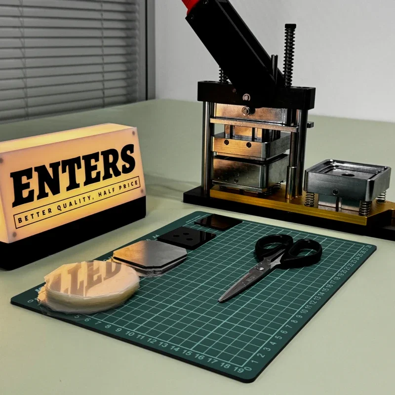 High Quality Best Fridge Magnet Button Making Machine,  SquareMaker Machine+Cutter+100pcs materials set