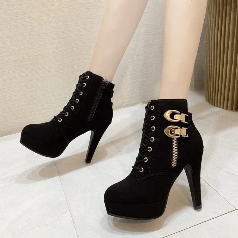 

Women Chunky Heeled Ankle Boots Woman Metal Decoration High Heels Booties 2025 Autumn Lace Up Platform Short Boots Plus Size 43