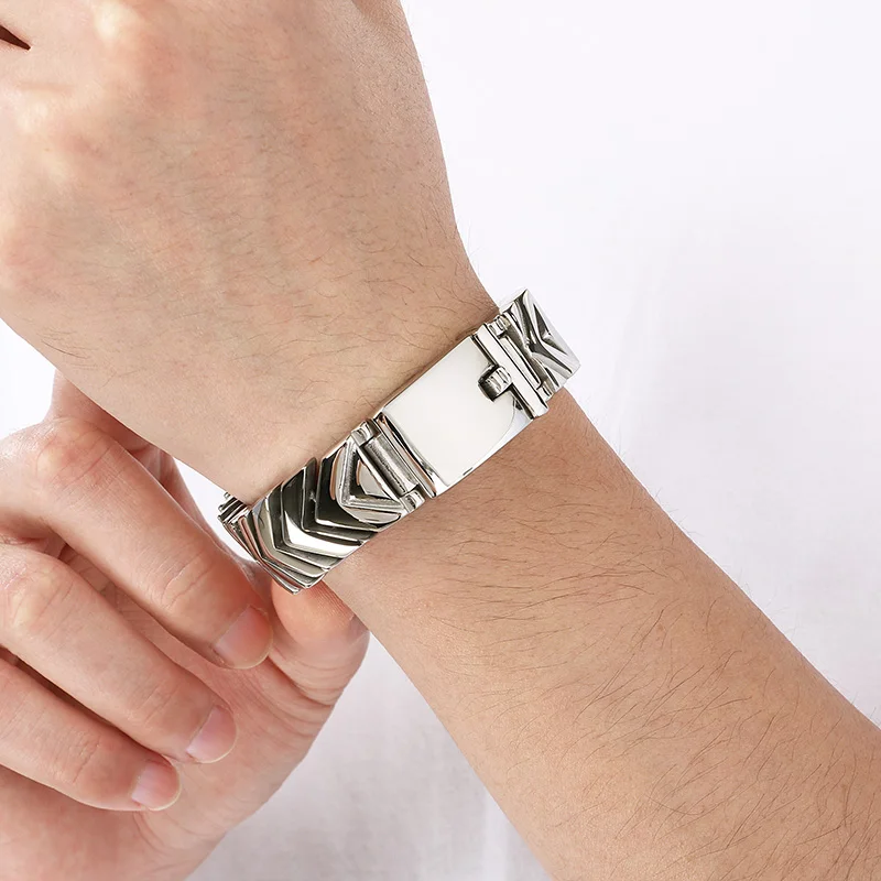 Kalen Punk Wide Arrow-Shaped Chain Bracelet for Men Chunky Stainless Steel Geometric Wristband Fashionable Biker Jewelry Gifts