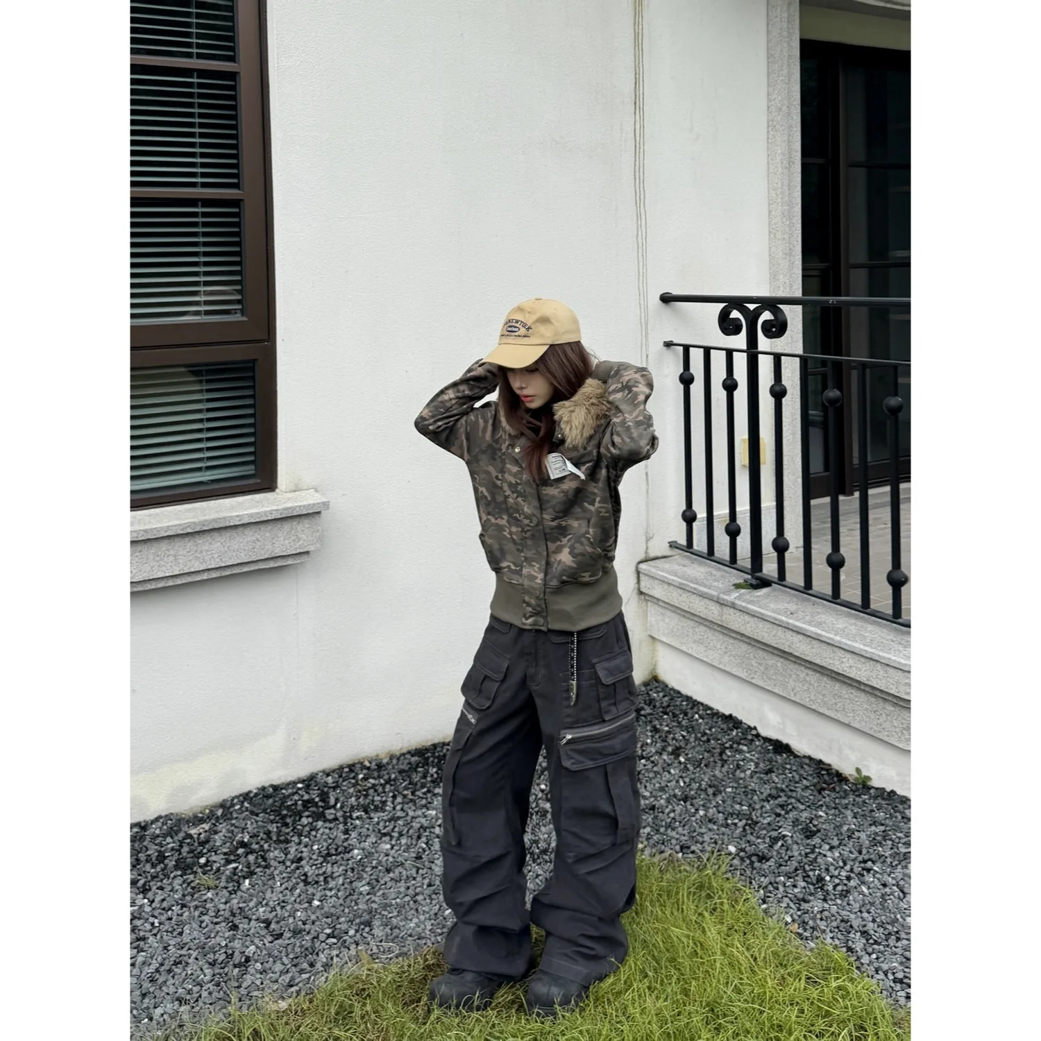 Odnímatelný kožešinový límec s kapucí, americká maskovací dámská krátká bunda, podzimní a zimní pouliční styl, pikantní dívčí móda... - náhled 2