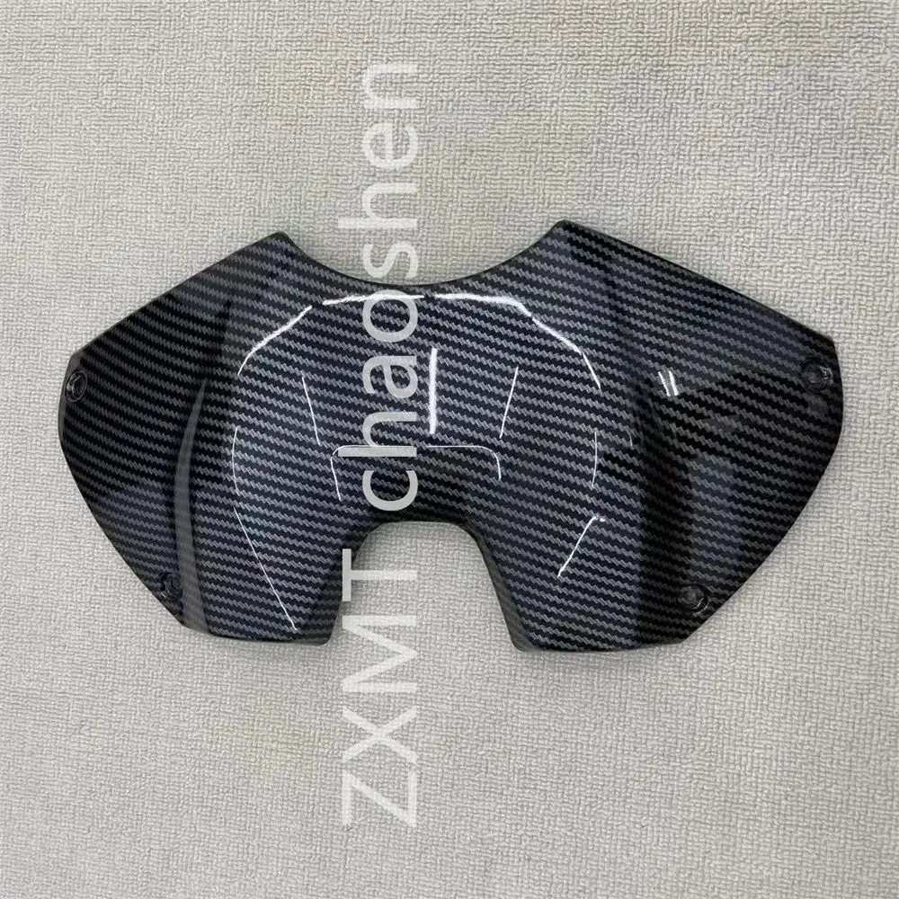 

Обтекатели мотоциклов ABS подходят для крышек топливного бака V4 и V4S с краской из углеродного волокна на 2023 и 2024 годы.