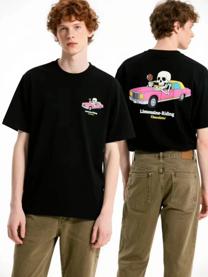 

В 2025 году модная и забавная летняя роскошная брендовая черная хлопковая футболка с черепом, роскошная езда на автомобиле с шоколадной графикой, удобная