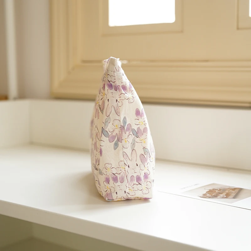 女性用の紫色のバニーコスメティックバッグ,大容量,スキンケア製品の保管,旅行用トイレタリー,ポータブルで便利