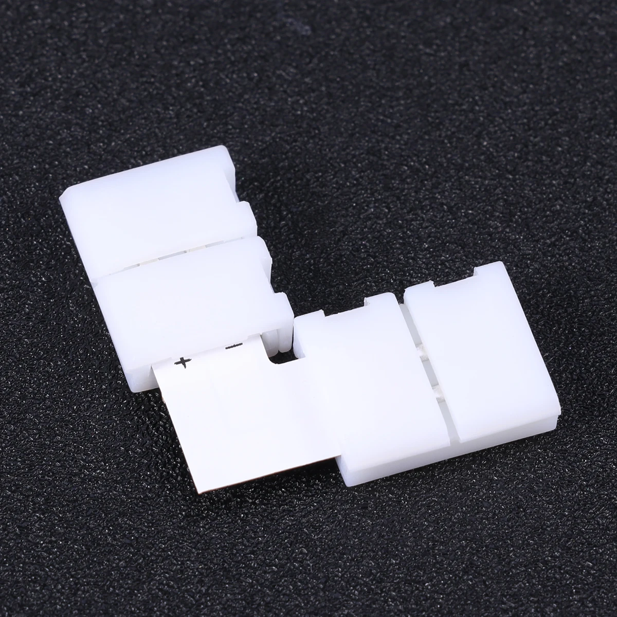 

10 PCS Corner Connector for LED Strip Light Solderless Seamless Layout Shape Easy Installation