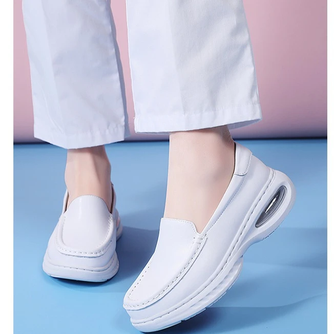 

New Women's Thick Heel Work Shoes Breathable Leather Slip-On Soft Bottom Anti-Slip Nursing Shoes White Thick Soled Nurse Shoes