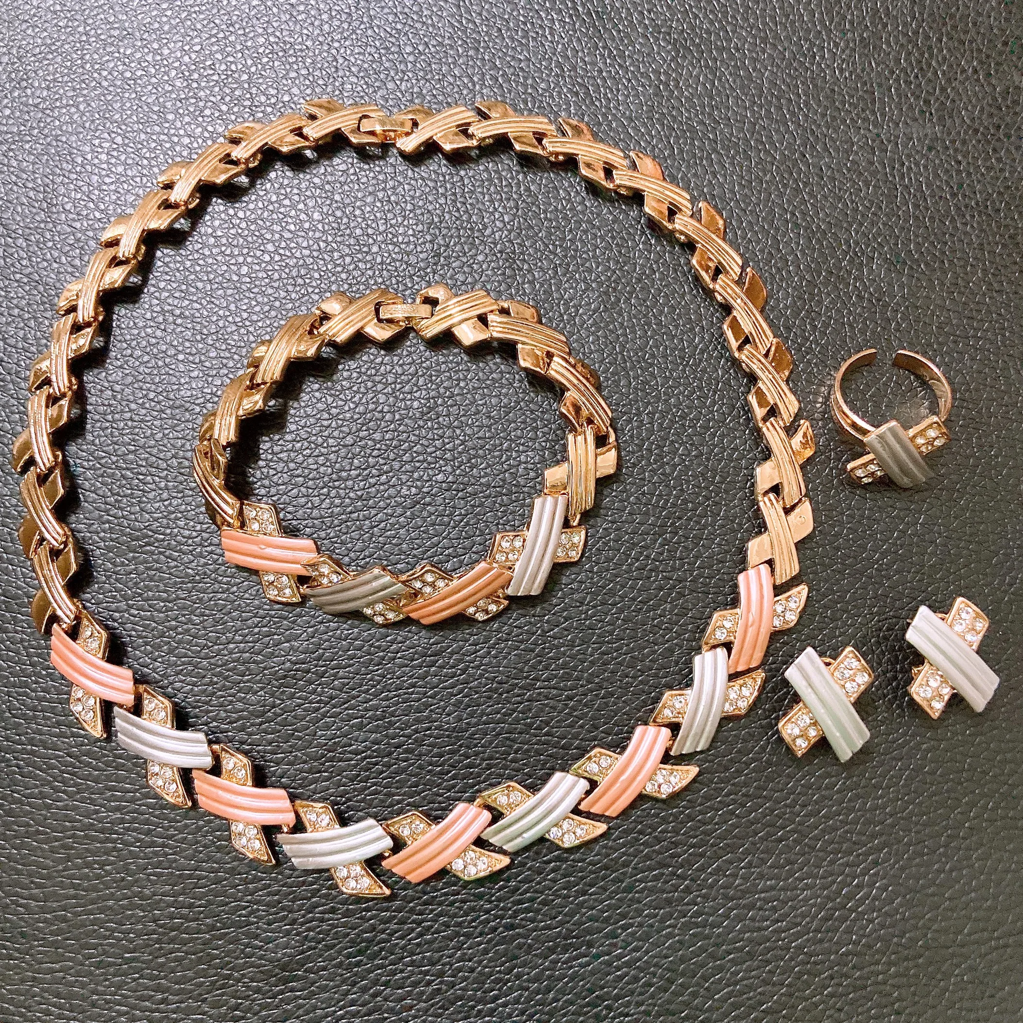 Vintage Tri-Color Enamel Jewelry Set for Women X Shape Choker Necklace Bracelet Earrings Ring Dubai Gold Plated Jewellry