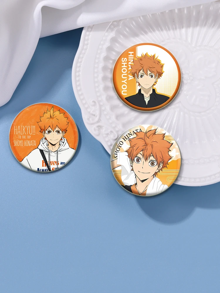 ¡Anime Haikyuu! Shoyo-broches de Pin Hinata en mochila, alfileres creativos de botón de placa de mano, decoración de ropa de bolsa DIY, regalos de joyería