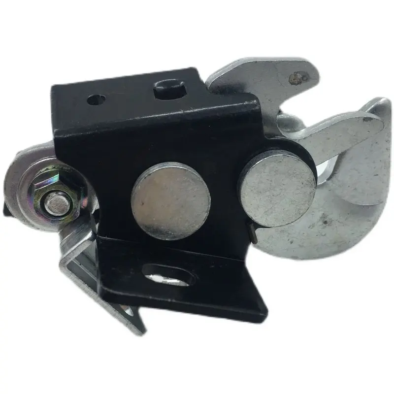 Excavator for Katos HD820-3/512-3/250 R cab reverses buckles lock door latch suction door lock pull wire accessories