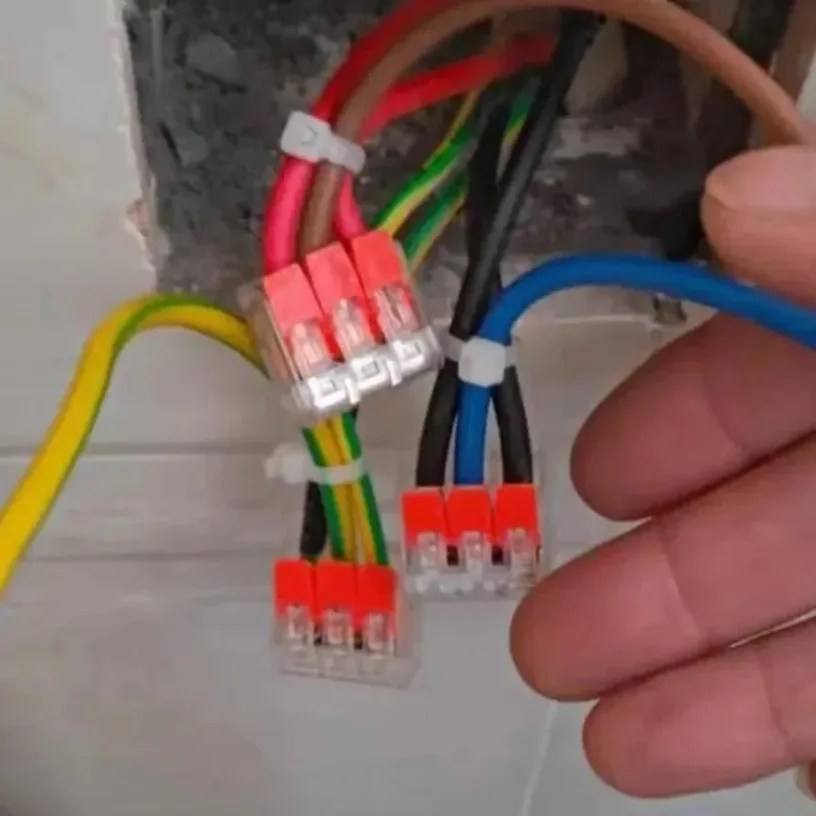 Wire Connectors 32A 3 Pin Quick Splice Lever Terminal Block 30Pcs Electrical Cable Connector 0.2-4.0mm2 for Home Building