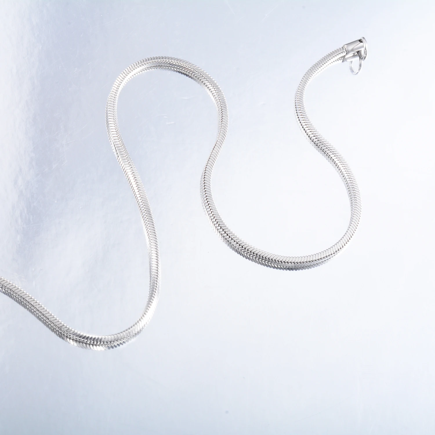 Silberfarbene quadratische Schlangenkette aus Edelstahl, Breite 1,2 mm/0,9 mm/2,0 mm/2,4 mm, Halskette für Damen und Herren, Schmuck, Hochzeitsgeschenk, Partygeschenk – Detail 5
