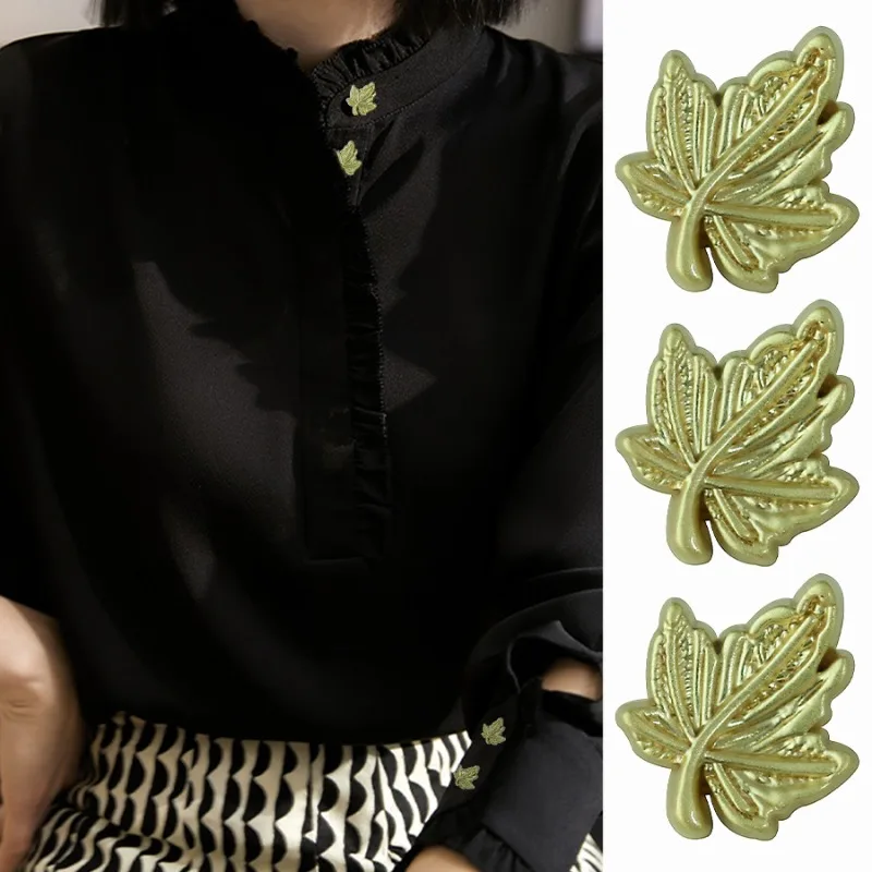 

FCXDG 11.5mm Retro Fashion Gold Maple Leaf Metal Buttons Shirt Cardigan Sweater Cuffs Collar Leaf Shape Decorative Small Buttons