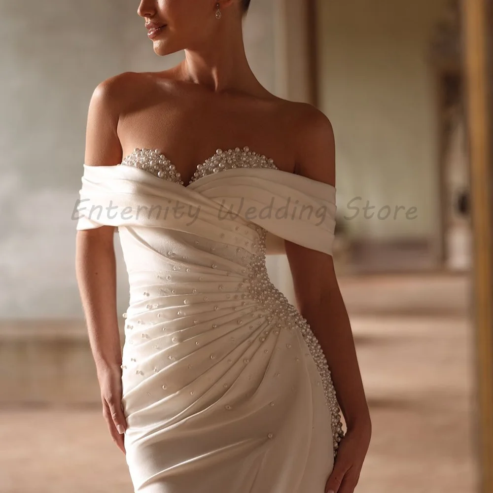 Off Shoulder Sweetheart Satin Mermaid Wedding Dress Pearls Beaded Ruched Side Slit Chapel Train Elegant Bridal Gown