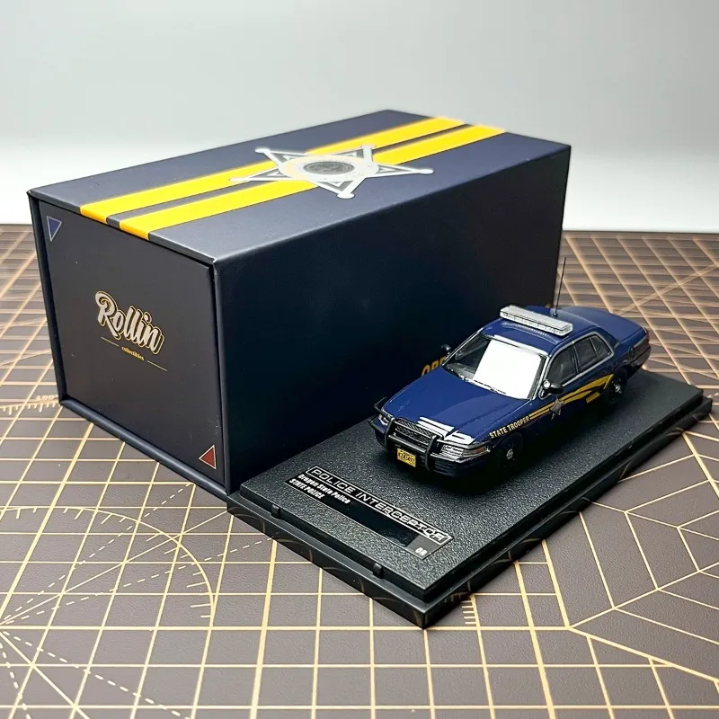 Rollin Diecast in scala 1/64 Ford Crown Oregon CV modello di auto della polizia in lega Victoria Crown modello di auto regalo display ornamento