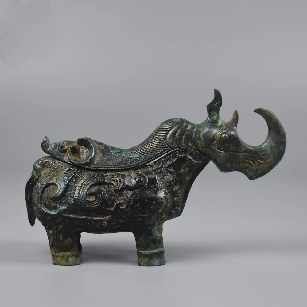 Chinese Archaic Bronze Rhinoceros Gong Vessel Shang Zhou Dynasty Beast Shaped Wine Container Bogu Shelf Home Decor Craft