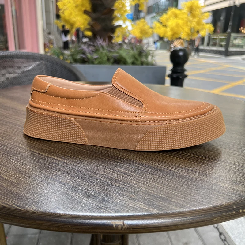 

New Design Men Casual Shoes Genuine Leather Comfortable Slip on Flats Outdoor Skateboarding Shoes Male Sneakers Loafers