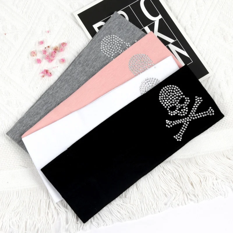 Women's Fashion Plain Headbands SKull Design Rhinestones Elastic Black Y2K Headband for Girls Casual Hair Bands Accessories