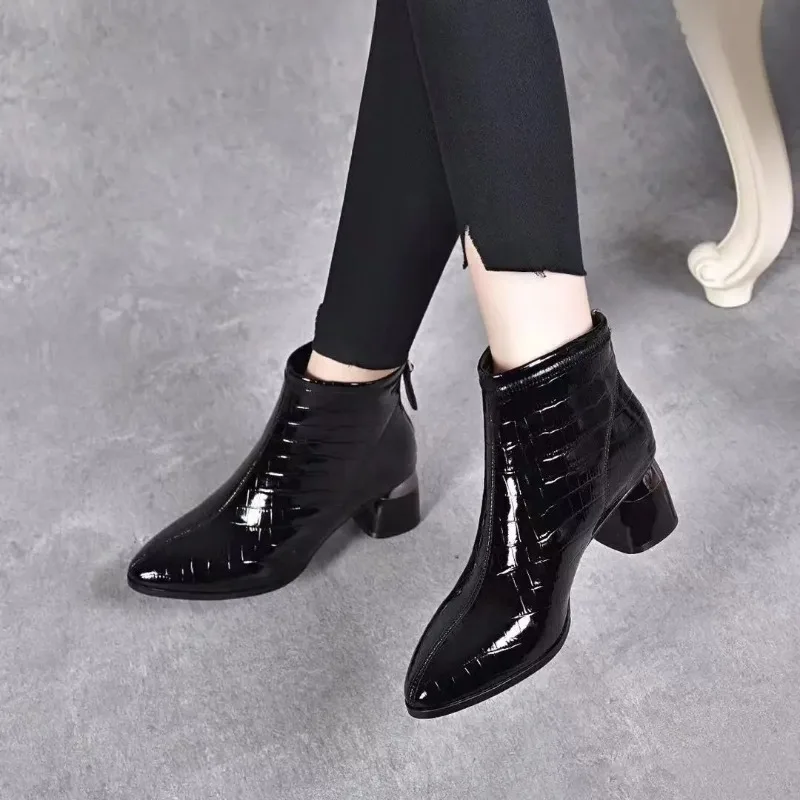 Spring/Autumn Square Heel Modern Boots Ankle Sexy Ladies Shoes 2024 Fashion Sewing Pointed Toe Low Heel Women\'s Boots Botas