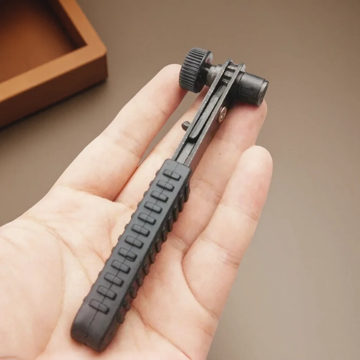 Mini 1/4 Inch 90 Degree Right Angle Steel Ratchet Wrench Hand Tool Black Compact Screwdriver Socket Set
