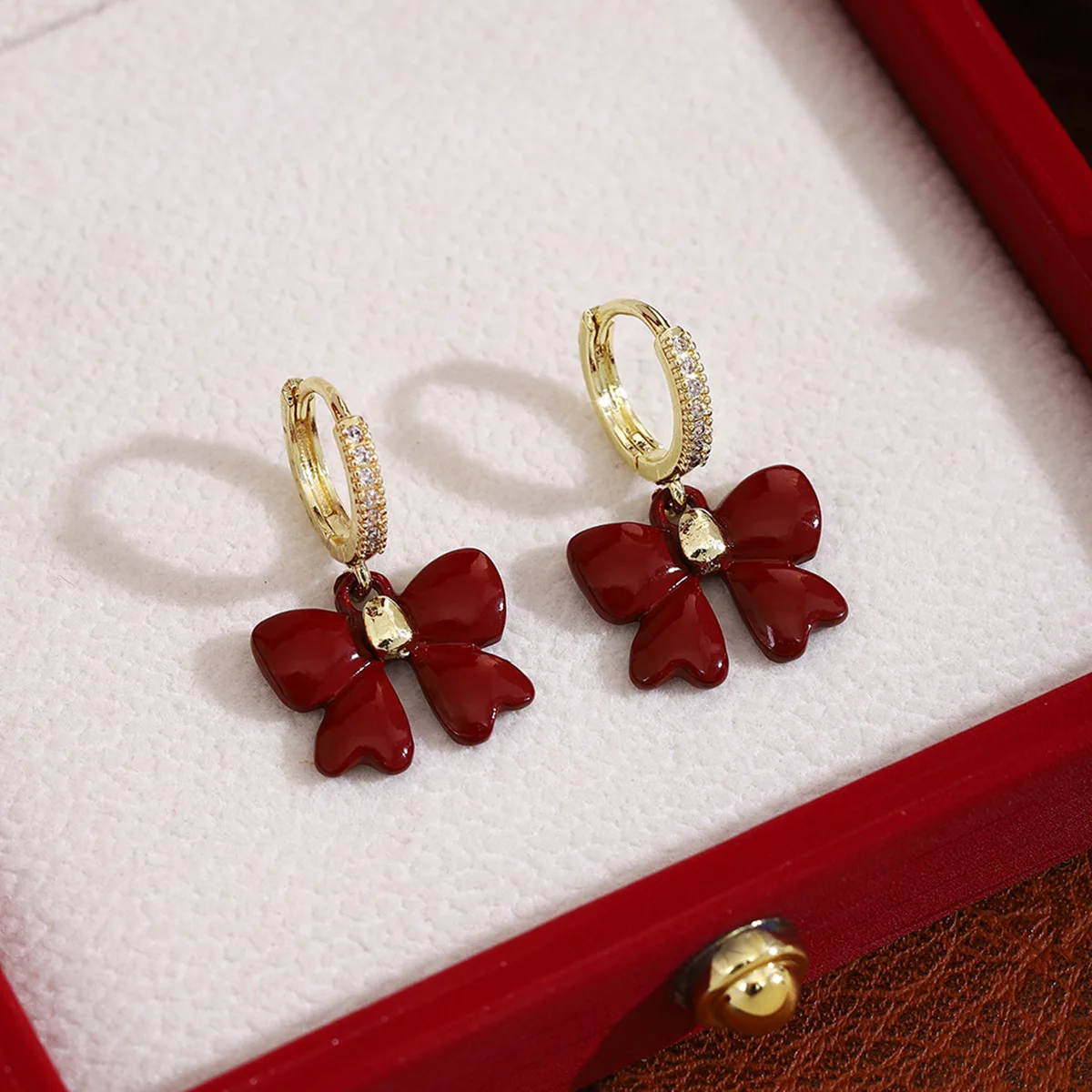 Classic Burgundy Red Bowknot Earrings for Women Winter Popular Retro Style Diamond Decored Ear Jewelry New Year Accessories