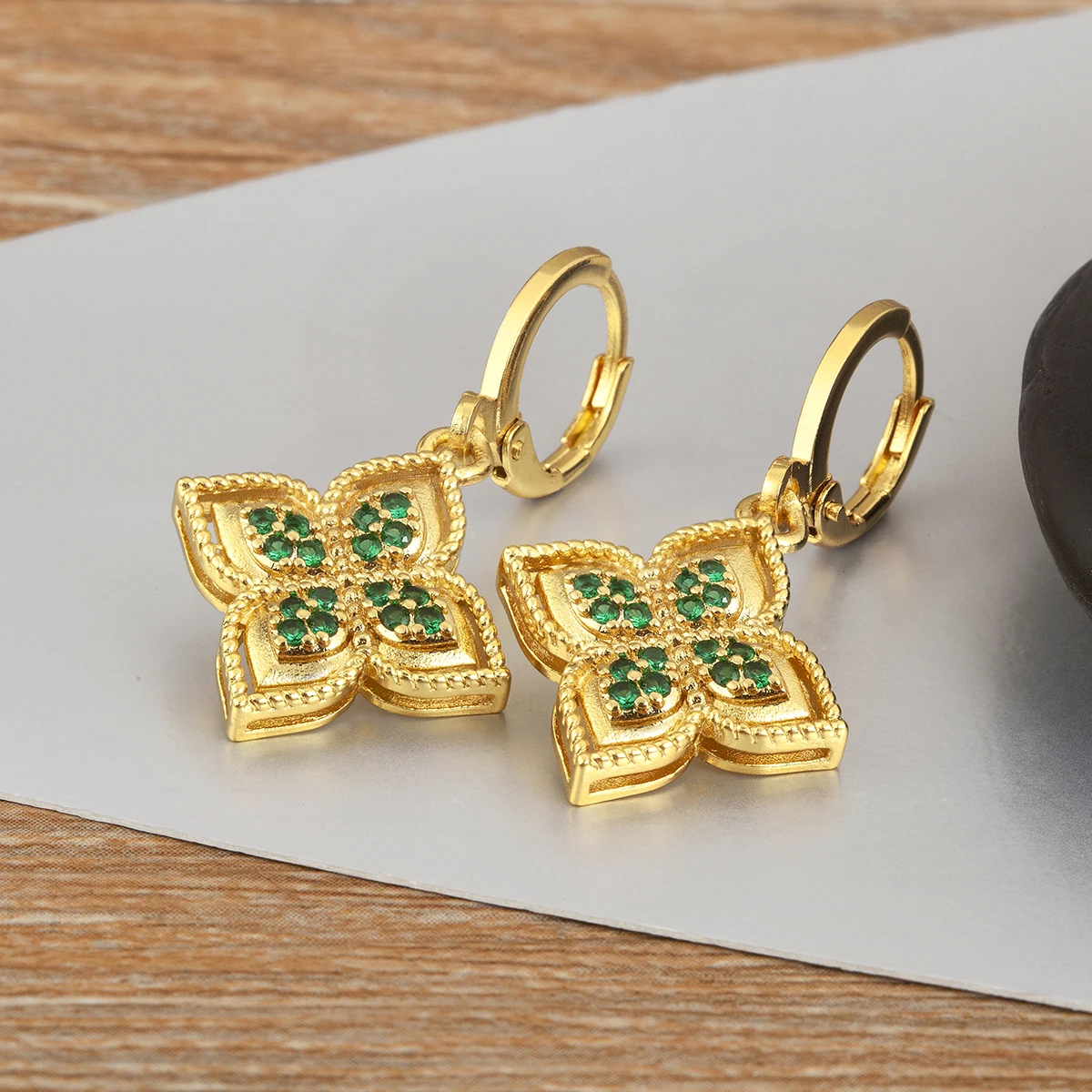 

AIBEF Four Leaf Clover Shape Charm Drop Earrings For Women Girl Irregular Pendant Earrings Copper Jewelry Accessories Gifts